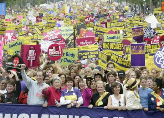 Protesters in favor of reproductive rights 